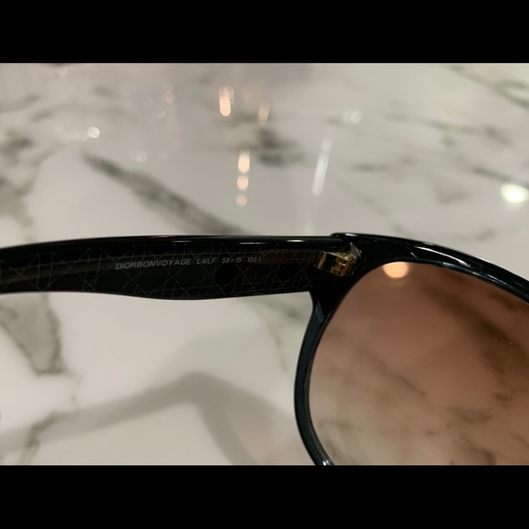 DIOR Bon Voyage L4ILF sunglasses in black - Picture 5 of 5